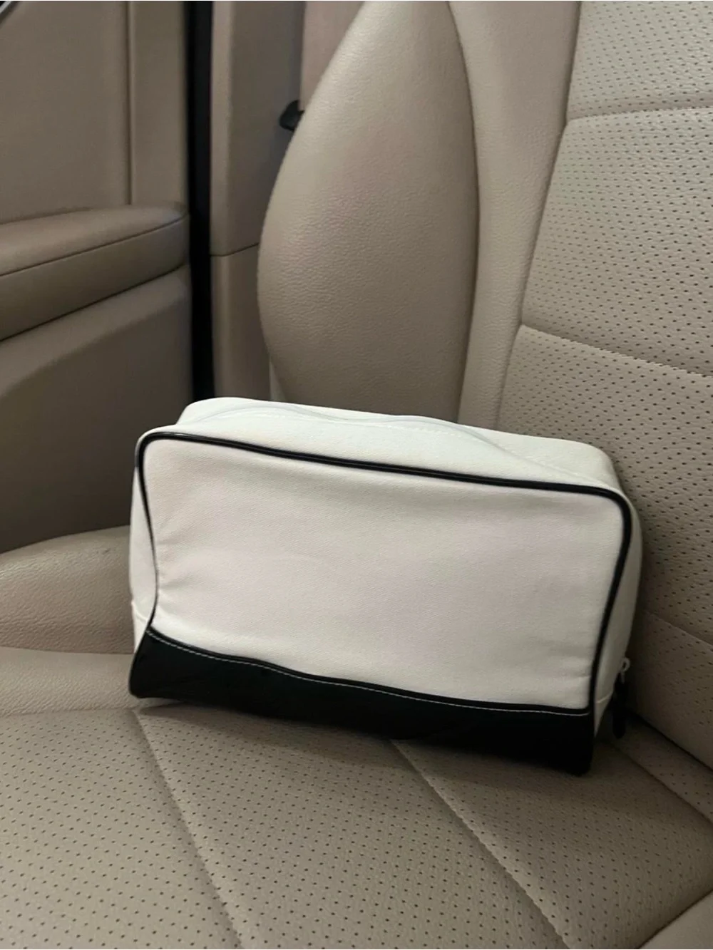 CHANEL vintage Parfums White & Black Cosmetic Pouch